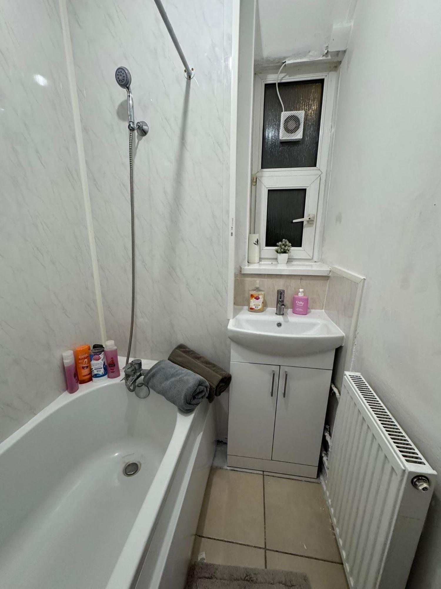 1 Bedroom Flat In Whitechapel, London Exterior foto